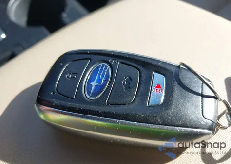 2015 Subaru Outback 2.5I Limited z USA, uszkodzony, nr VIN 4S4BSBLC2F3256857